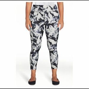 New Avia Women’s Active High Waist Crop Length Leggings Black White SIZE m,l,2x